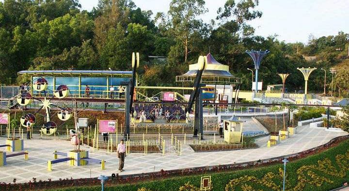 hotels near mapro garden and billar water fall